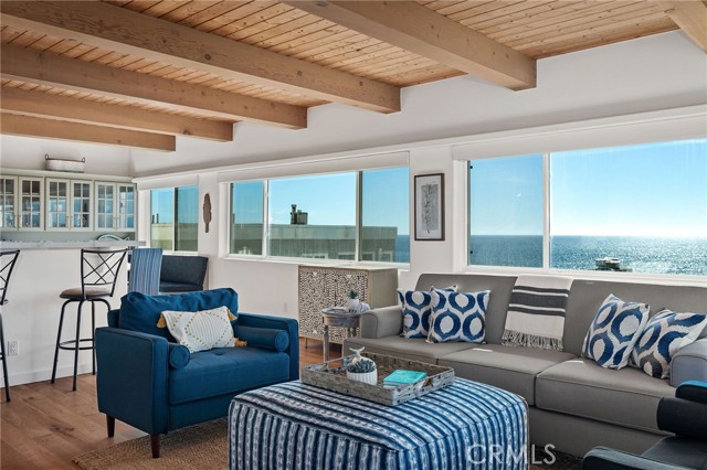 Detail Gallery Image 19 of 70 For 3603 Manhattan, Manhattan Beach,  CA 90266 - 3 Beds | 3/1 Baths