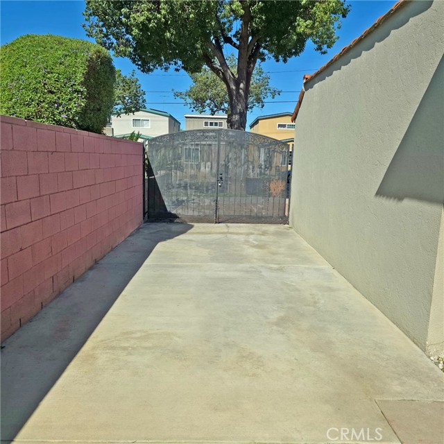 Detail Gallery Image 20 of 25 For 2195 Maine Ave, Long Beach,  CA 90806 - 2 Beds | 1 Baths