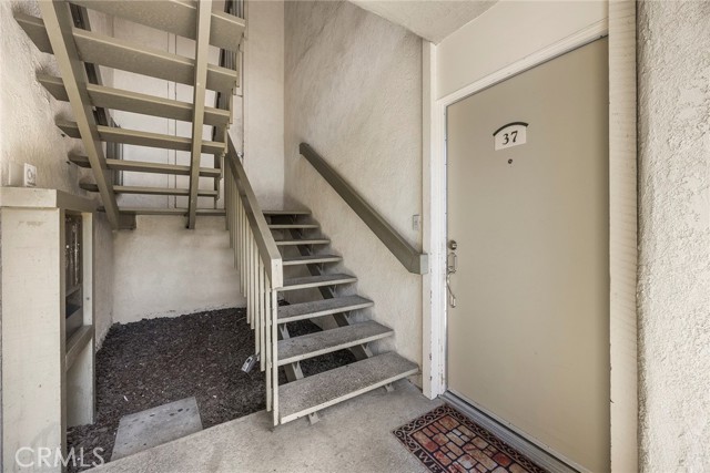 Detail Gallery Image 3 of 27 For 16404 Leffingwell Rd. Unit 37, Whittier,  CA 90603 - 2 Beds | 2 Baths
