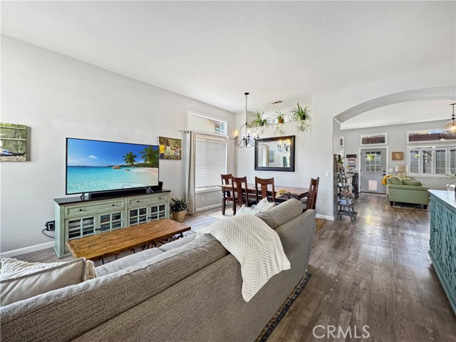 Detail Gallery Image 4 of 24 For 39620 Bonaire, Murrieta,  CA 92563 - 5 Beds | 2 Baths