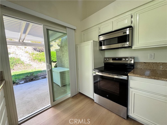 Detail Gallery Image 10 of 31 For 162 Calle Cuervo, San Clemente,  CA 92672 - 2 Beds | 2 Baths