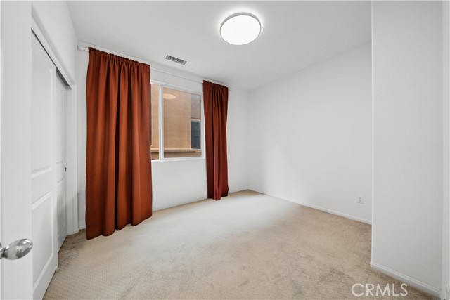 422 W Route 66, Glendora CA: https://media.crmls.org/medias/76e4dbf1-00ea-4045-b056-9d40866e7208.jpg