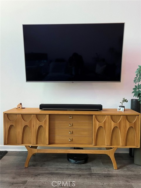4215 Glencoe Avenue, Marina del Rey CA: https://media.crmls.org/medias/76e60206-caee-4dde-a18d-797905c0daac.jpg