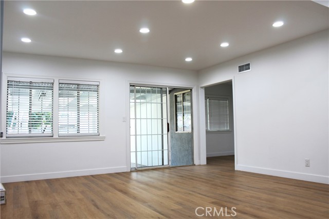 15836 Celtic Street, Granada Hills CA: https://media.crmls.org/medias/76e63844-2248-4581-b513-c660f2c8e01a.jpg