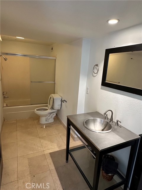 Detail Gallery Image 11 of 13 For 3949 Los Feliz Bld #301,  Los Angeles,  CA 90027 - 1 Beds | 1 Baths