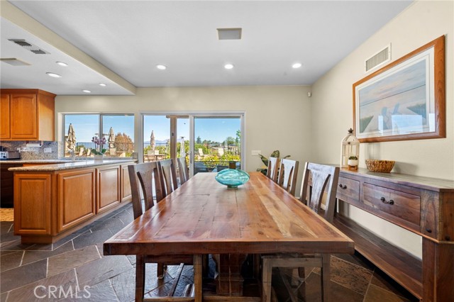 Detail Gallery Image 10 of 68 For 25161 via Bajo Cerro, Laguna Niguel,  CA 92677 - 5 Beds | 3 Baths