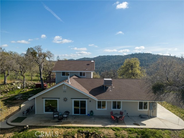Detail Gallery Image 4 of 37 For 6097 Sherlock Rd, Midpines,  CA 95345 - 3 Beds | 2 Baths