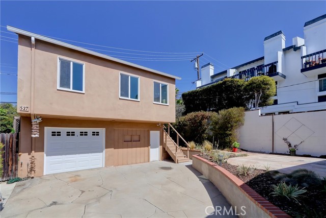 527 Avenue A, Redondo Beach, California 90277, 4 Bedrooms Bedrooms, ,2 BathroomsBathrooms,Residential,Sold,Avenue A,SB22129823