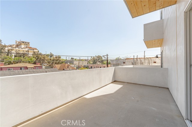 Detail Gallery Image 16 of 56 For 616 1/2 N Rampart Bld #1/2,  Silver Lake Los Angeles,  CA 90026 - 4 Beds | 3/1 Baths