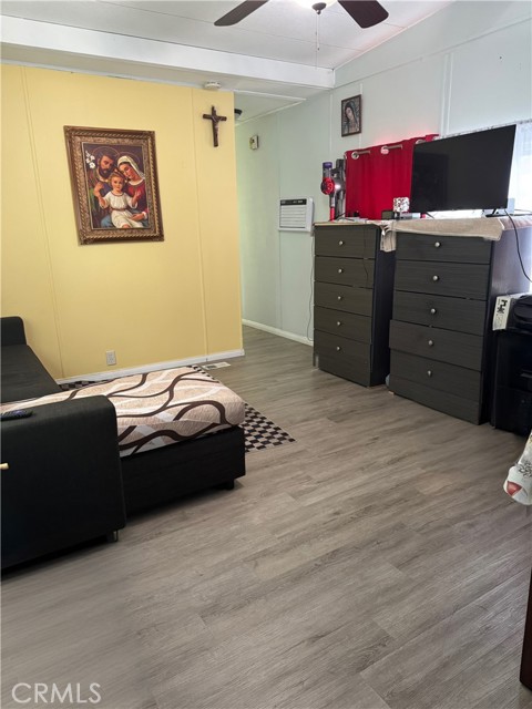 8562 C. Ave, Hesperia CA: https://media.crmls.org/medias/76e949cd-8904-4d62-98f8-fd69e90a9ea5.jpg