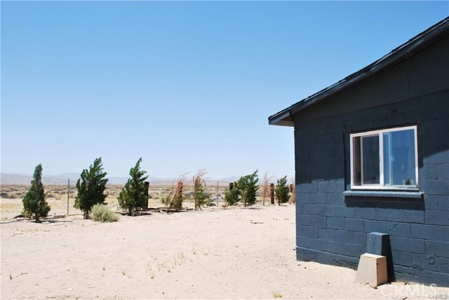 Image 3 for 39750 Mountain View Rd, Newberry Springs, CA 92365