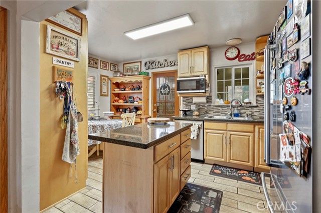 Detail Gallery Image 8 of 30 For 2334 Highbury, Los Angeles,  CA 90032 - 3 Beds | 2 Baths