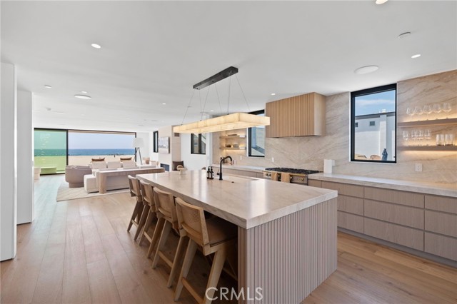 Detail Gallery Image 12 of 75 For 12 the Strand, Hermosa Beach,  CA 90254 - 4 Beds | 5 Baths