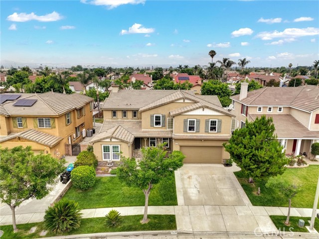 13576 Oxford Ct, Chino CA: https://media.crmls.org/medias/76ec5a55-5623-41da-937e-e9993d7b01db.jpg