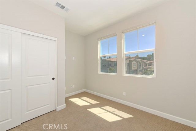 1138 Delpy View Point, Vista CA: https://media.crmls.org/medias/76ecc91f-5a55-4407-a2c8-1ef2d3c35cda.jpg
