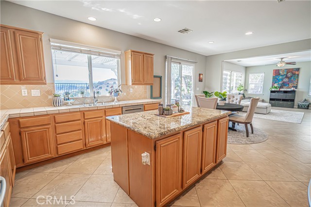 Image 18 of 41 For 28076 Bridlewood