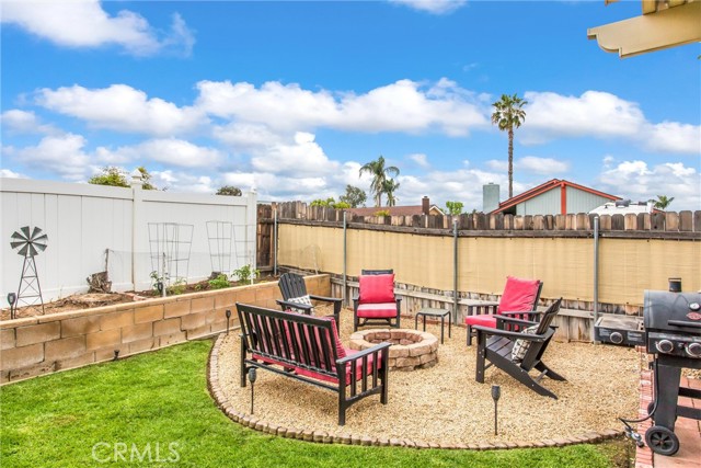 6967 Mountain Avenue, Highland CA: https://media.crmls.org/medias/76ee56e1-8535-4bdd-9be6-69508a7ef3d8.jpg