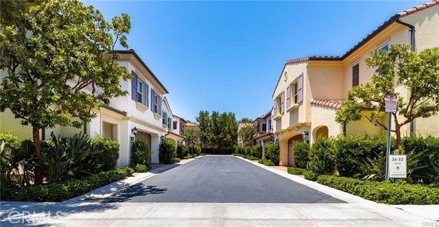 38 Larkfield, Irvine CA: https://media.crmls.org/medias/76ef4d66-f390-43a7-ab2e-d30a9b683a6b.jpg