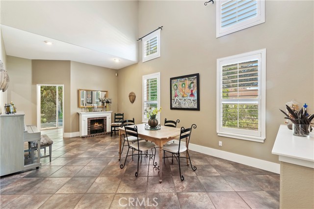 Detail Gallery Image 9 of 51 For 3114 Veranda Ln, Corona,  CA 92882 - 4 Beds | 3/1 Baths