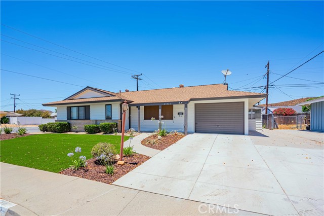 Detail Gallery Image 2 of 40 For 29460 Thornhill, Menifee,  CA 92586 - 2 Beds | 2 Baths