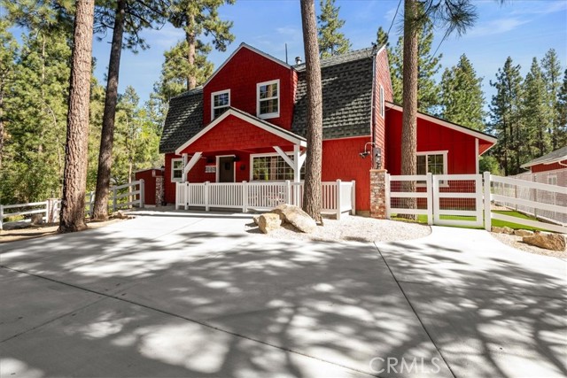 Detail Gallery Image 1 of 52 For 42425 Fox Farm Rd, Big Bear Lake,  CA 92315 - 2 Beds | 1 Baths