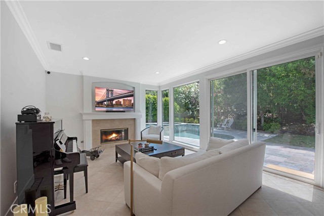 3514 Three Springs Drive, Westlake Village CA: https://media.crmls.org/medias/76f3087e-674e-40f7-bab0-761a14a9284f.jpg