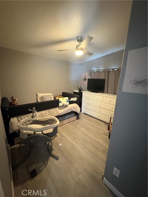 Detail Gallery Image 13 of 24 For 3825 Crestmore Rd #414,  Riverside,  CA 92509 - 3 Beds | 2 Baths