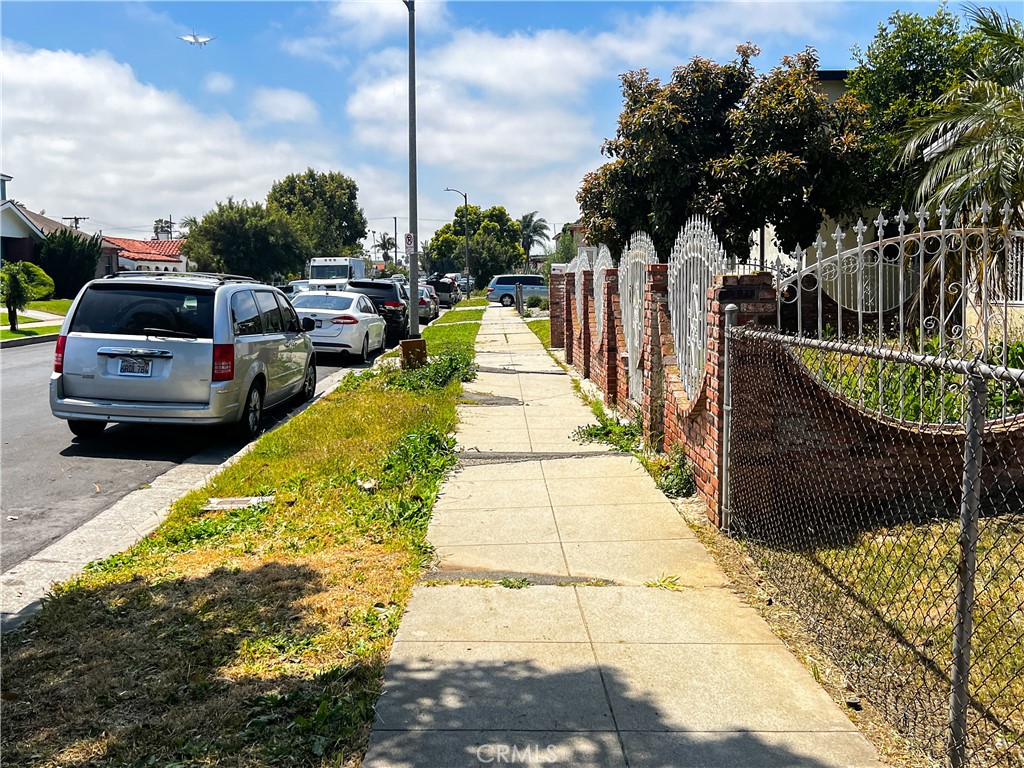 https://media.crmls.org/medias/76f35323-dff2-4fb7-9be8-fb998424fa05.jpg?preset=X-Large