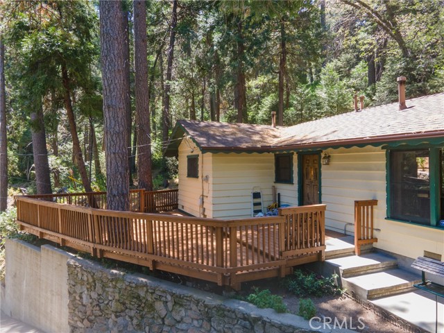 Detail Gallery Image 3 of 37 For 24463 Bernard Dr, Crestline,  CA 92325 - 2 Beds | 1 Baths