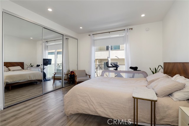 Detail Gallery Image 13 of 25 For 11723 Goshen Ave #103,  Los Angeles,  CA 90049 - 3 Beds | 2 Baths