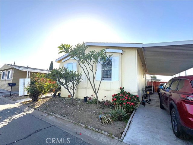 Detail Gallery Image 2 of 15 For 2505 Foothill #113,  San Bernardino,  CA 92410 - 3 Beds | 2 Baths