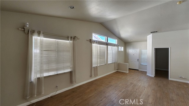 Detail Gallery Image 4 of 22 For 1257 N Harvest Walk Dr, La Puente,  CA 91744 - 3 Beds | 2 Baths