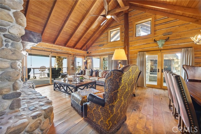 Detail Gallery Image 19 of 75 For 27241 Deertrail Dr, Tehachapi,  CA 93561 - 5 Beds | 4/1 Baths