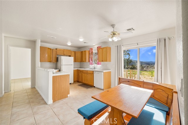 Detail Gallery Image 10 of 36 For 8604 Highland Rd, Morongo Valley,  CA 92256 - 3 Beds | 2 Baths