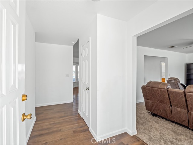 16099 Karen Road, Madera CA: https://media.crmls.org/medias/76f6641b-89f6-41e6-874e-1fc18b2732f7.jpg