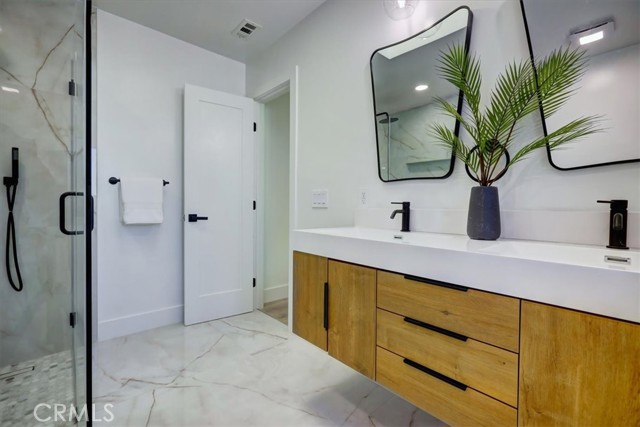 Detail Gallery Image 21 of 26 For 3738 Gondar, Long Beach,  CA 90808 - 4 Beds | 2 Baths