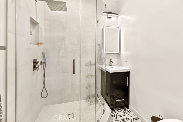 5711 Geyser Avenue photo 31