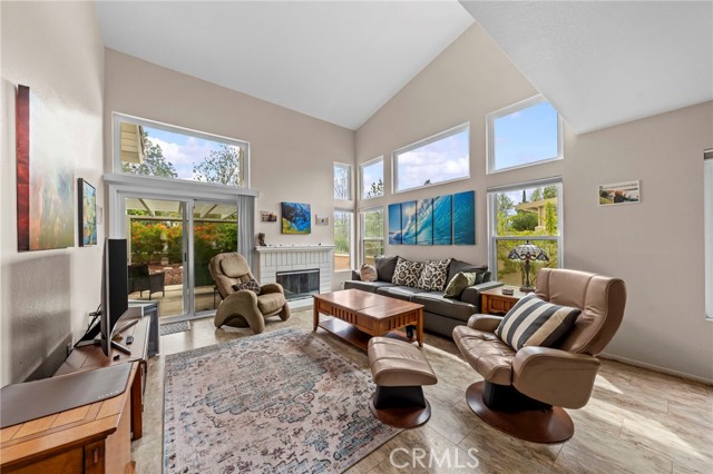 Detail Gallery Image 13 of 42 For 30632 Shoreline Dr, Menifee,  CA 92584 - 4 Beds | 2/1 Baths