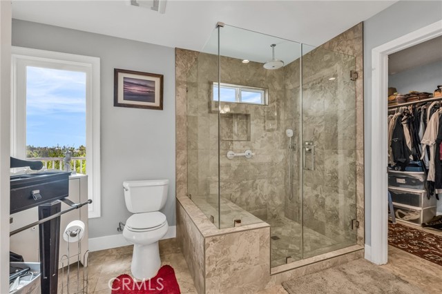 8404 Joan Lane, West Hills CA: https://media.crmls.org/medias/76f702a9-ff3f-4032-a3e5-3e7e463bedfa.jpg