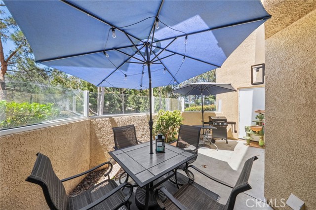 3190 Altura Court, Corona CA: https://media.crmls.org/medias/76f723f2-cab4-4e22-8923-2762fb3d9c4c.jpg