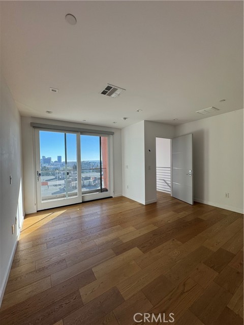 1035 Figueroa Ter, Los Angeles CA: https://media.crmls.org/medias/76f7cb5f-bf4a-49d1-823d-410c068c7a8b.jpg