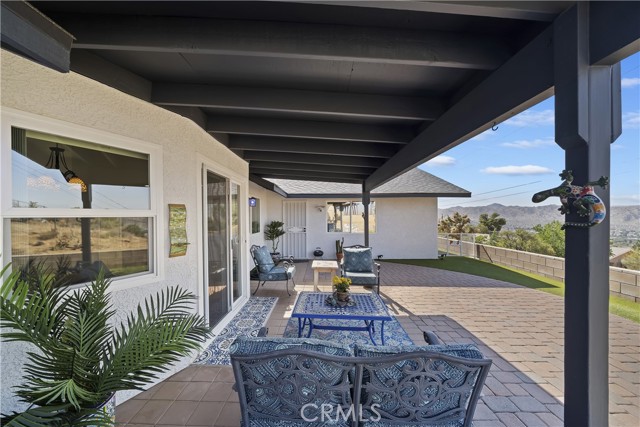 55578 Free Gold Drive, Yucca Valley CA: https://media.crmls.org/medias/76f7e3a8-7d9d-4de7-9ac8-af6865a42320.jpg