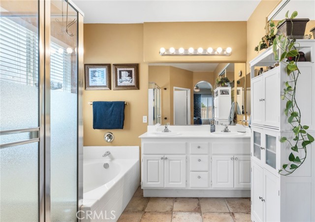31960 Hollyhock Street, Lake Elsinore CA: https://media.crmls.org/medias/76f7e62e-25a9-4054-8a4e-a4d3be4756fb.jpg