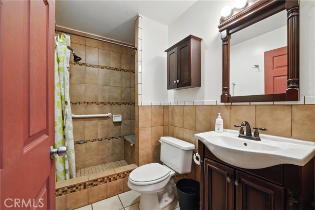 2718 E 7th Street, Los Angeles CA: https://media.crmls.org/medias/76f7feea-b811-43db-90f4-6bc422404070.jpg