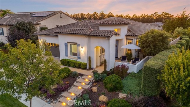 1702 Louise Lane, Nipomo CA: https://media.crmls.org/medias/76f8b21a-2e67-46f2-bc04-2187295168d8.jpg