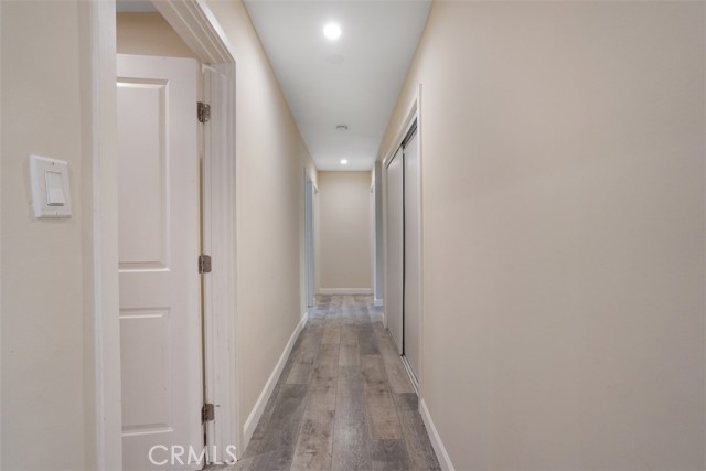 22960 Crespi Street, Woodland Hills CA: https://media.crmls.org/medias/76f8b53c-f837-45cd-b322-e6159156100a.jpg