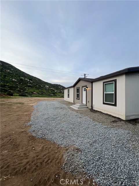 Detail Gallery Image 4 of 69 For 32100 Sweetwater Ln, Homeland,  CA 92548 - 3 Beds | 2 Baths