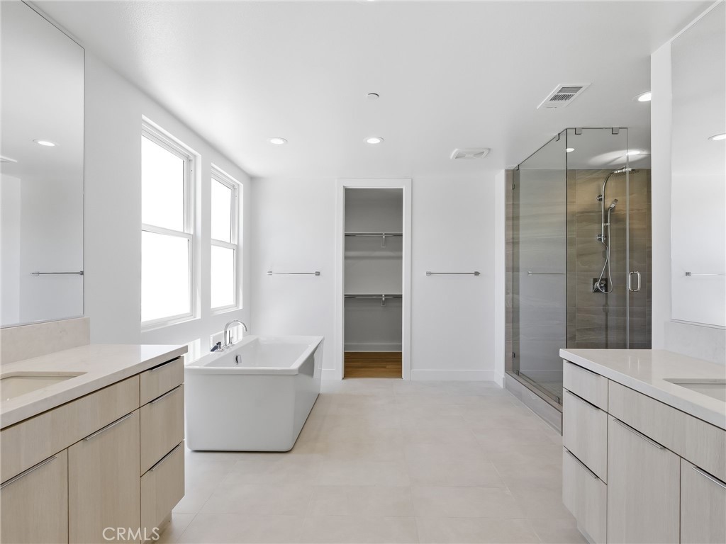 MLS #OC26160951 image #6