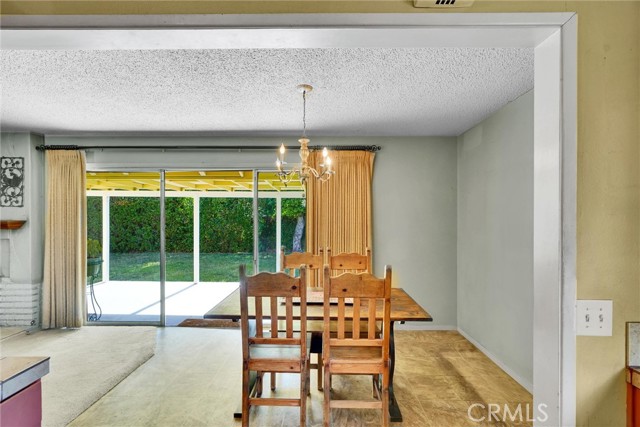 6650 Sale Avenue, West Hills CA: https://media.crmls.org/medias/76f99ca1-5071-4f9e-9ba6-3a3041c71636.jpg