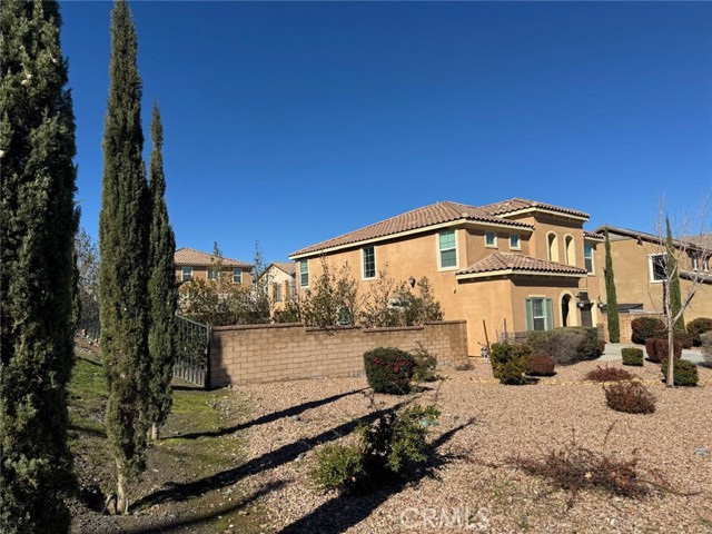 37507 Citron Pl, Palmdale, CA 93551 photo 3